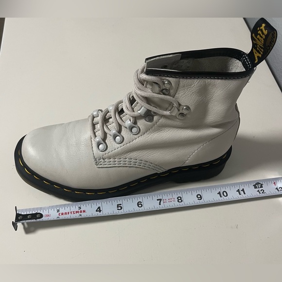 Dr. Doc Martens 101 Boots Virginia Leather Women’s 8 ankle airwair sole white - Picture 15 of 16